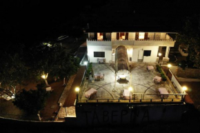 Rizos Veranda - Rooms